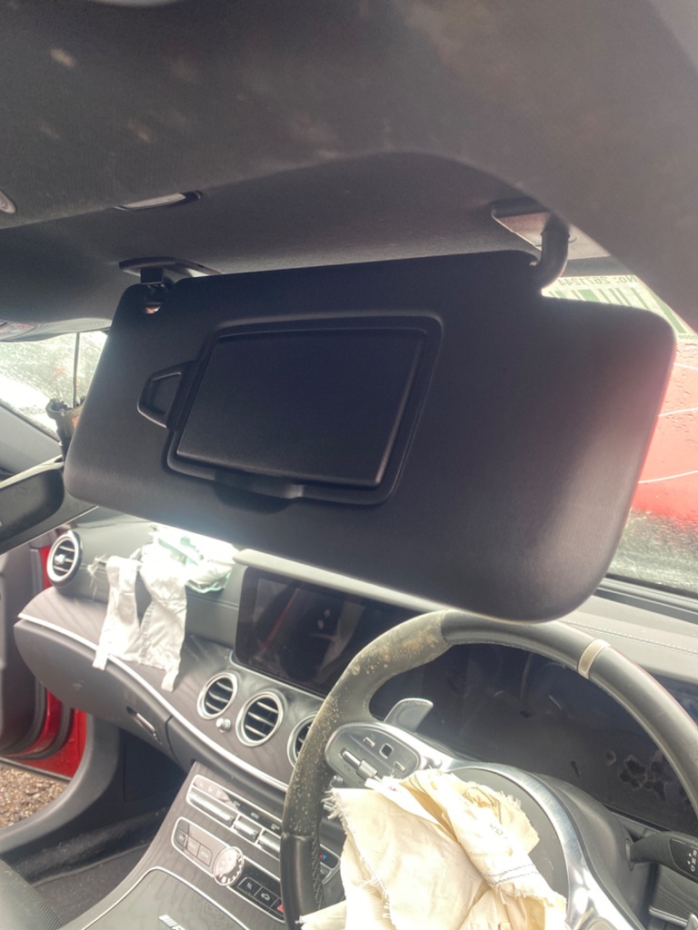 [EPE-106946] Parasol derecho Mercedes-Benz E-Klasse W213 AMG 63 E63 AMG 2019
