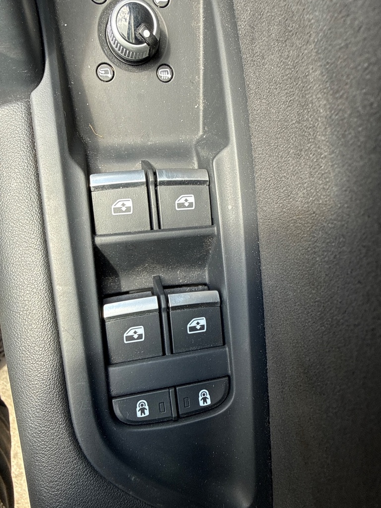 [EPE-107398] Interruptor elevalunas eléctrico delantero derecho Audi Q5 2023