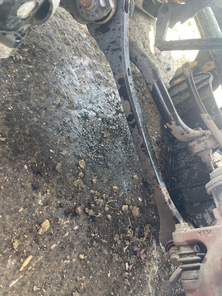 Brazo de Suspensión Delantero LH 2023 Audi Q5 40 TDI MILD HYBRID