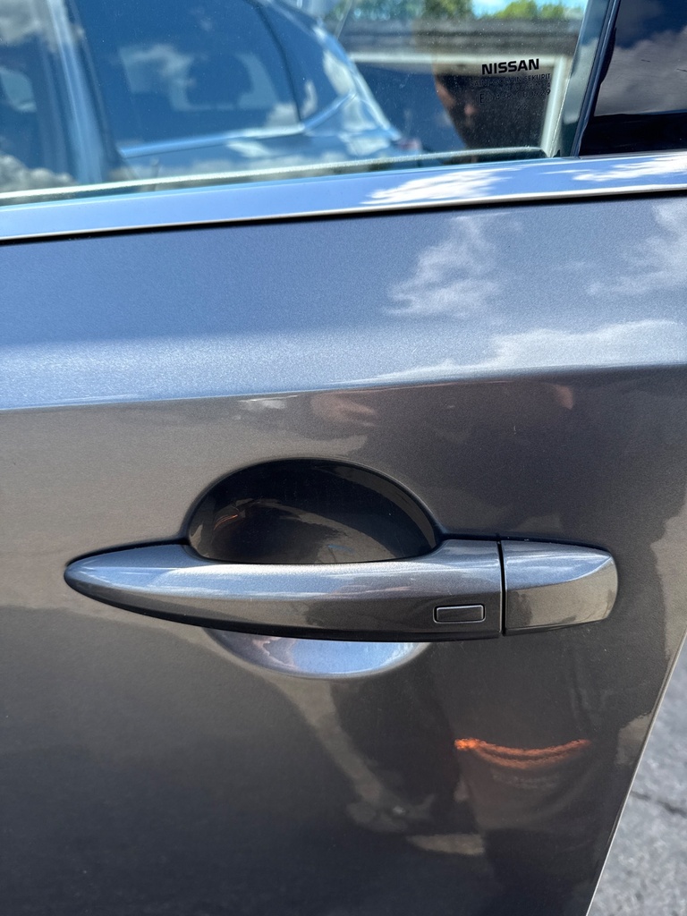 [EPE-107622] Tirador puerta delantera exterior izquierdo 2022 Nissan Qashqai MK3 J12 KAD Gun