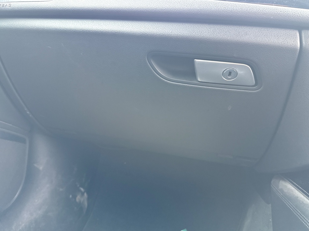 [EPE-107722] Montaje de la guantera para Audi A6 C7 2.0 TDI 2014