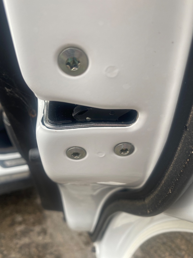 [EPE-108439] Solenoide de cierre centralizado puerta trasera derecha Kia Niro 2018