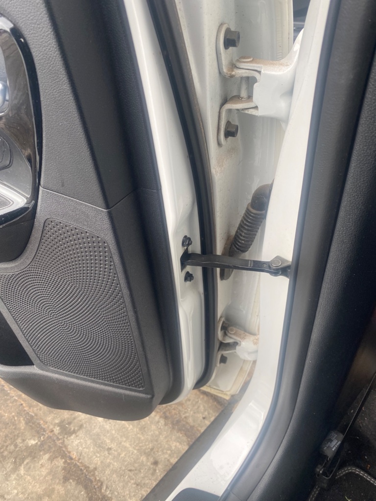 [EPE-108449] Bisagra trasera LH Kia Niro 1.6 2018