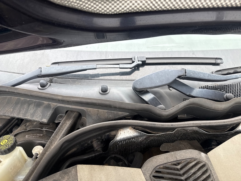 [EPE-108478] Motor y mecanismo de limpiaparabrisas delantero para Mercedes-Benz E-Klasse W212 2010