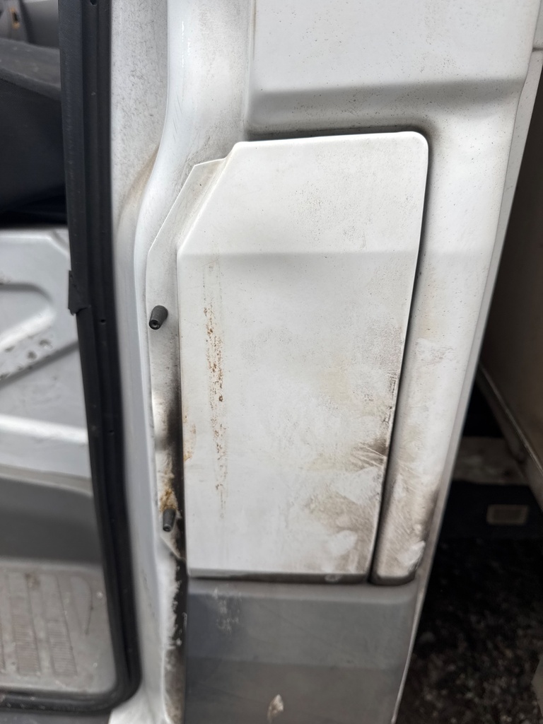[EPE-108929] Tapa de combustible Mercedes-Benz Sprinter 2015