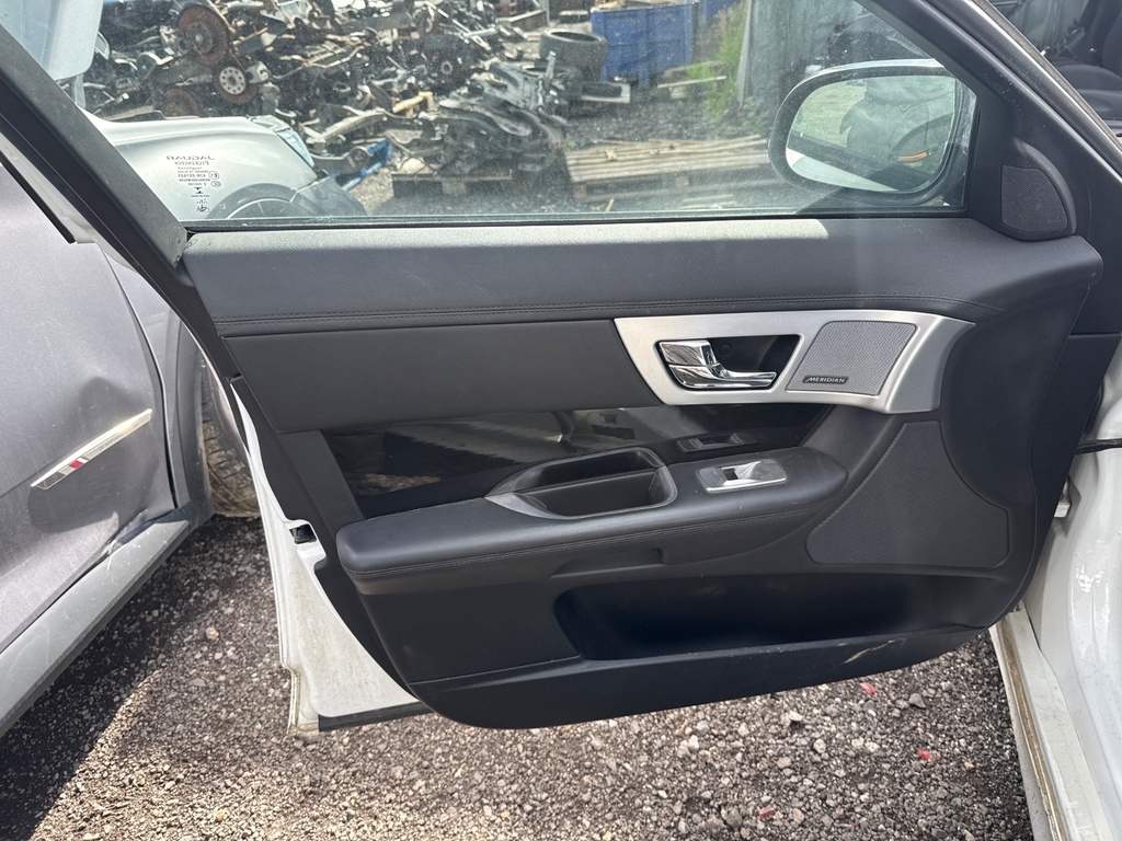 [EPE-109067] Motor regulador de cristal puerta delantera izquierda Jaguar XF 2014 306DT AJTDV6