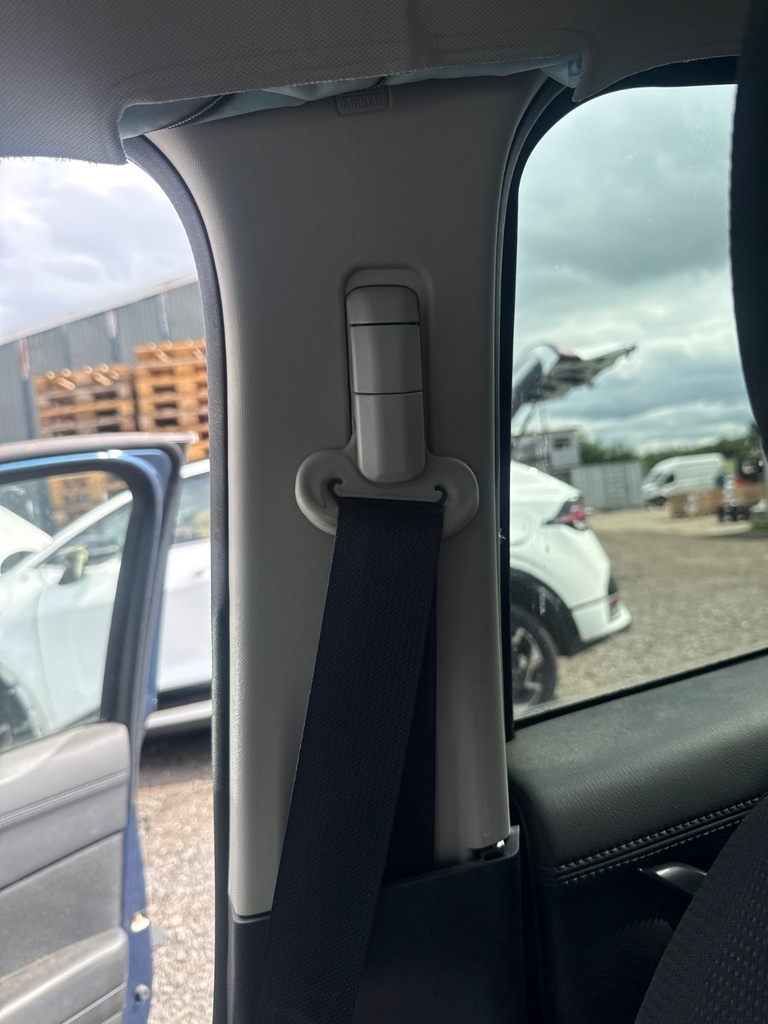 [EPE-109267] Embellecedor Pilar B Mazda CX-5 KF 2.2 D 2018