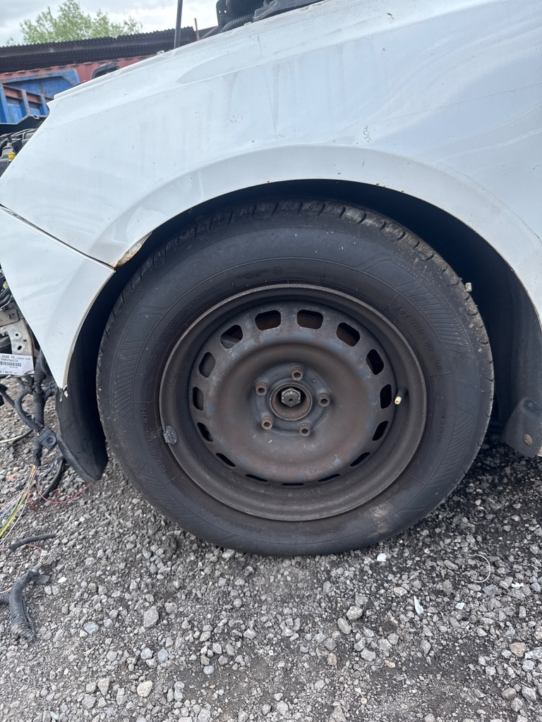[EPE-109321] Rueda de acero 2 2019 PEUGEOT 308 sw II 1,5 BlueHDI
