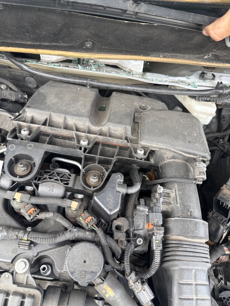 [EPE-109286] Caja de filtro de aire PEUGEOT 308 SW II 1.5 BlueHDI 2019
