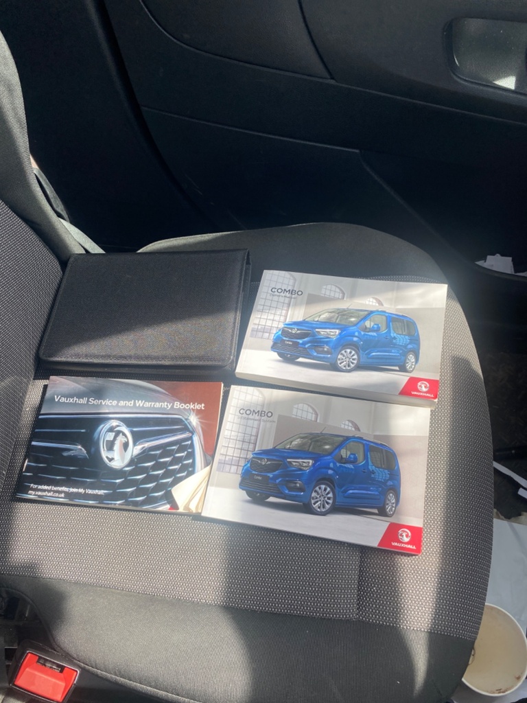 [EPE-109415] Lote de libros 2020 Vauxhall Opel Combo E K9 1.5