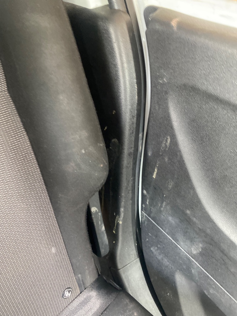 [EPE-109456] Pilar C Vauxhall Combo 1.5 2020