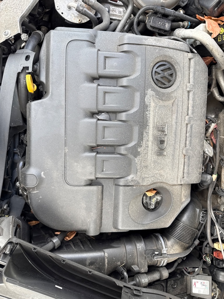 [EPE-109485] Tapa de balancines VW Passat B8 2.0 TDI DFCA DFC 2017