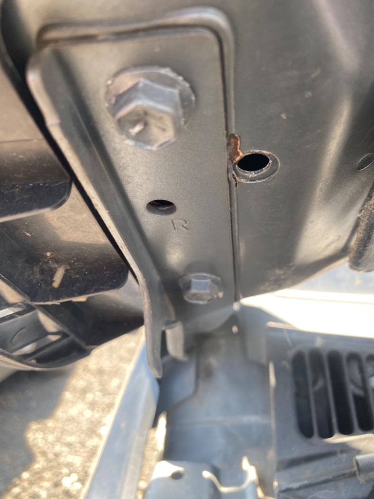 [EPE-109610] Bisagra del capó RH Suzuki Vitara 2009 J24B