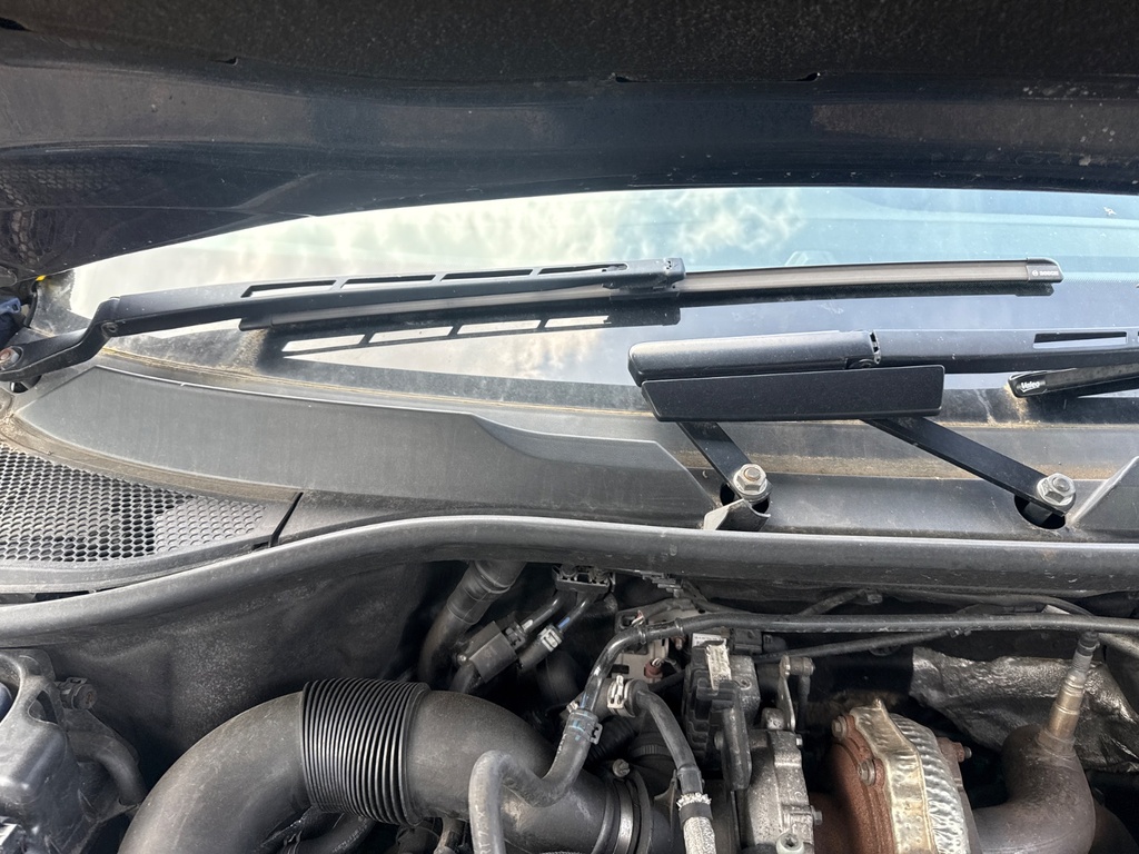 [EPE-109716] Motor y mecanismo de limpiaparabrisas delantero para Audi Q7 4L 2011 CJGA