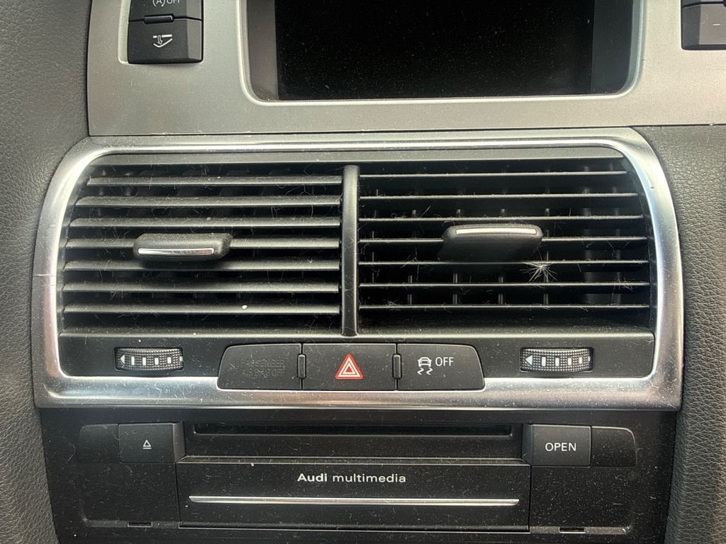 [EPE-109753] Salida de aire calefacción salpicadero Audi Q7 4LB 3.0 TDI 2011