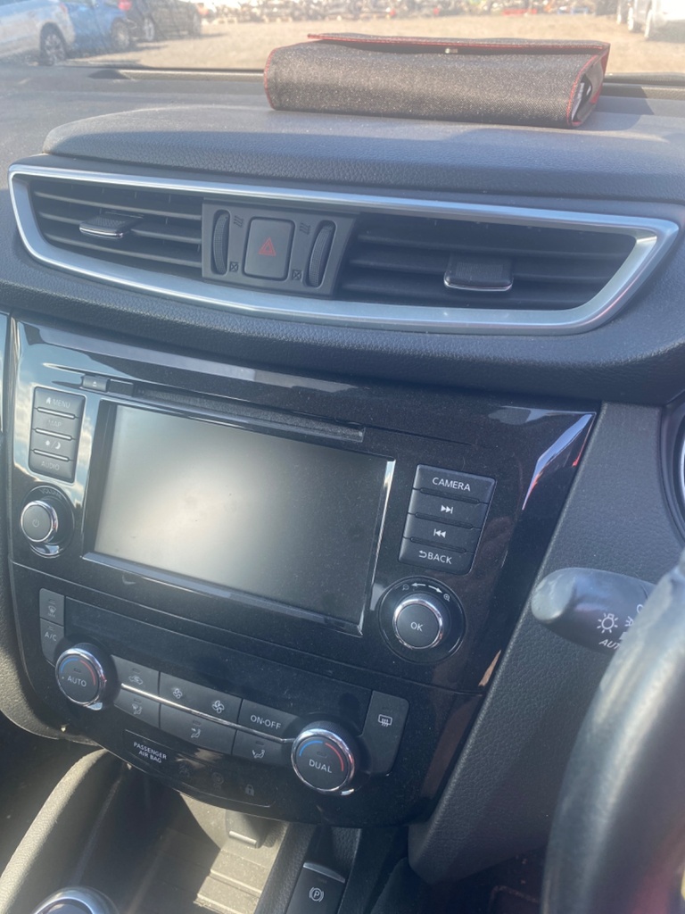 [EPE-109957] Salida de aire calefacción salpicadero Nissan Qashqai MK2 J11 1.3 DIG-T