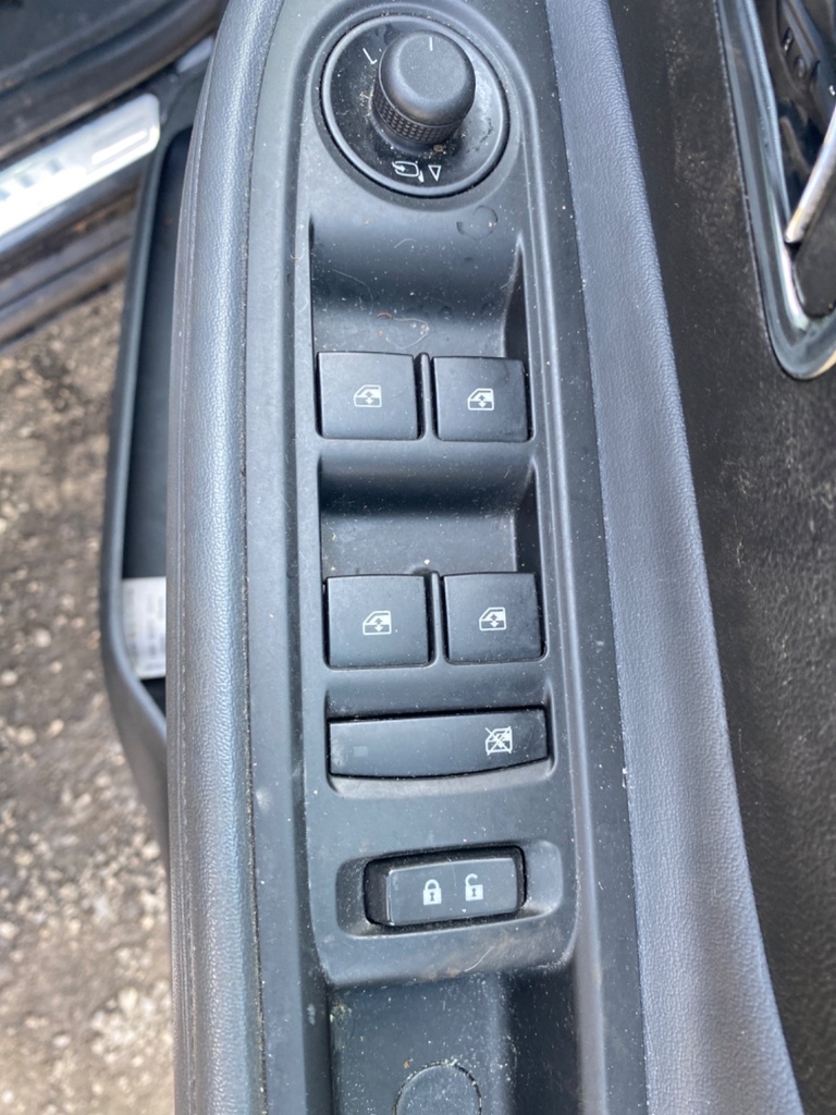 [EPE-110125] Interruptor elevalunas eléctrico delantero derecho Opel Mokka 2015 BLACK