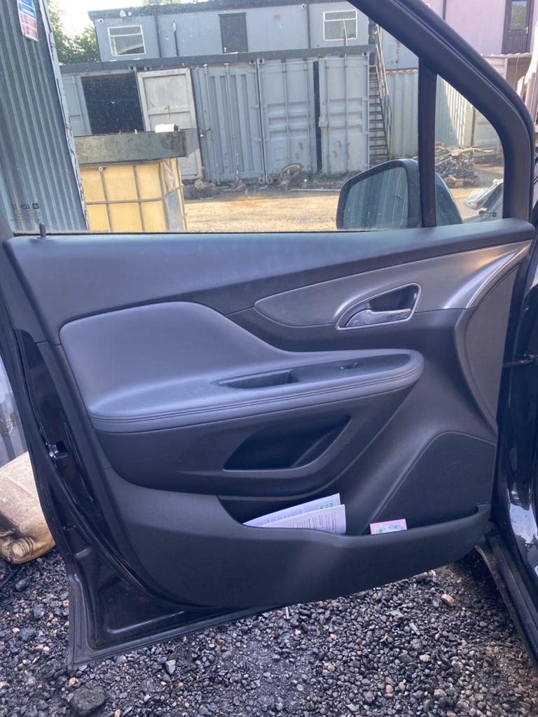 [EPE-110188] Panel interior de puerta delantera izquierdo Opel Mokka 2015 BLACK