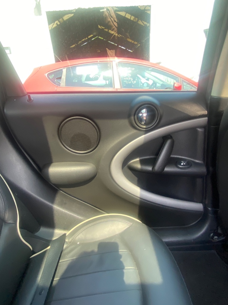 [EPE-110321] Panel interior de puerta trasera izquierdo Mini Countryman 2015 B13 COSMIC BLUE