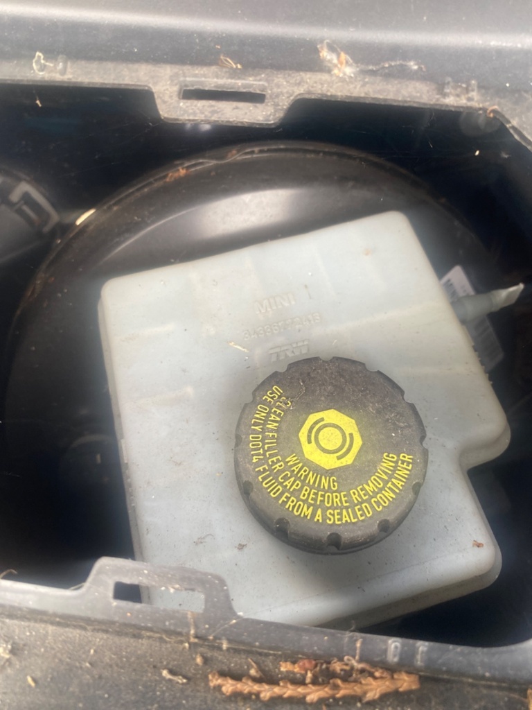 [EPE-110376] Cilindro maestro de freno y servofreno para Mini Countryman Cooper D 2015