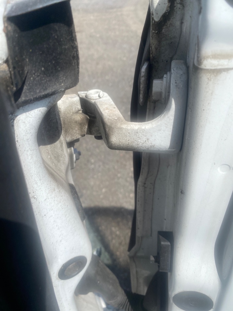 [EPE-110418] Bisagra frontal de puerta Ford Transit 2.0 EcoBlue 2019
