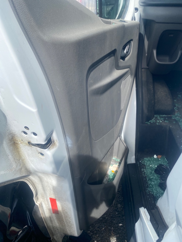[EPE-110452] Arnés puerta delantera izquierda Ford Transit 2019 BKFA
