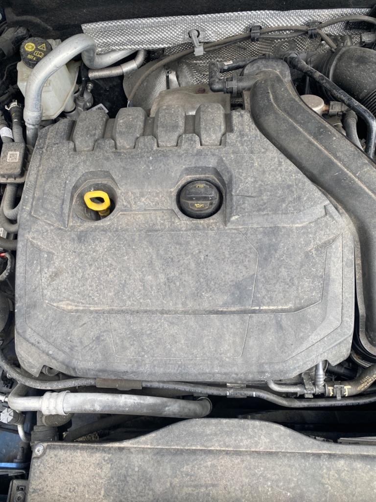 [EPE-110629] Tapa de motor Skoda Karoq 1.5 TSI DPCA DPC 2021