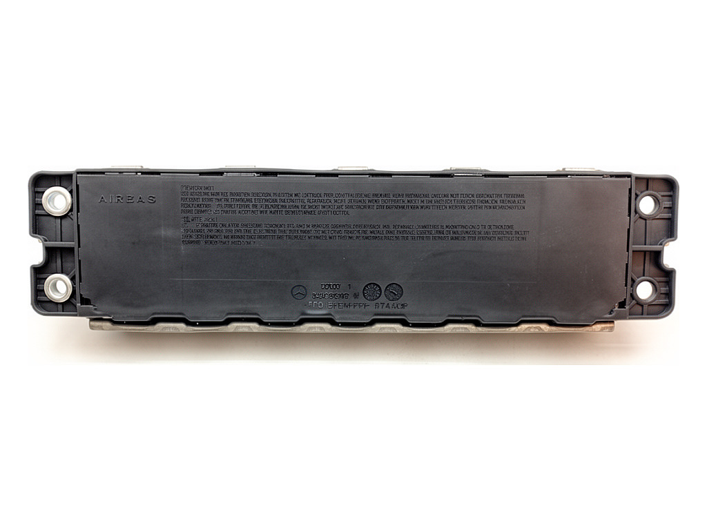 [STARK-924843] Airbag de rodilla Mercedes-Benz Clase C (W205) 2013-2022
