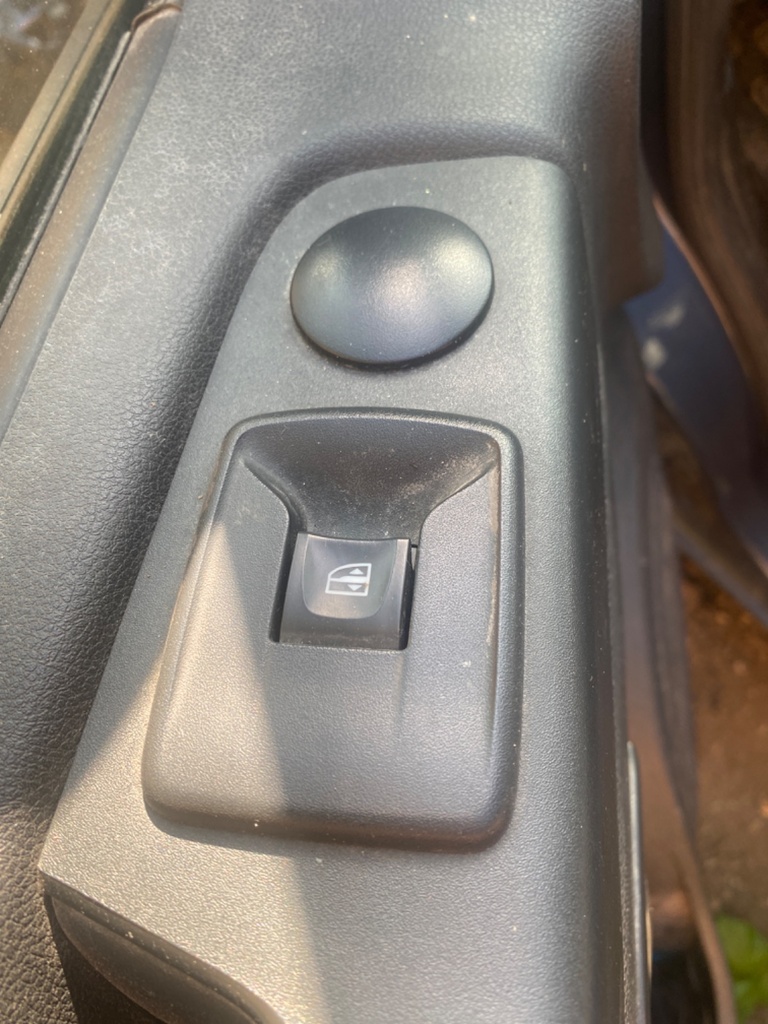 [EPE-110948] Interruptor de elevalunas eléctrico delantero izquierdo para Renault Trafic Blue 2020