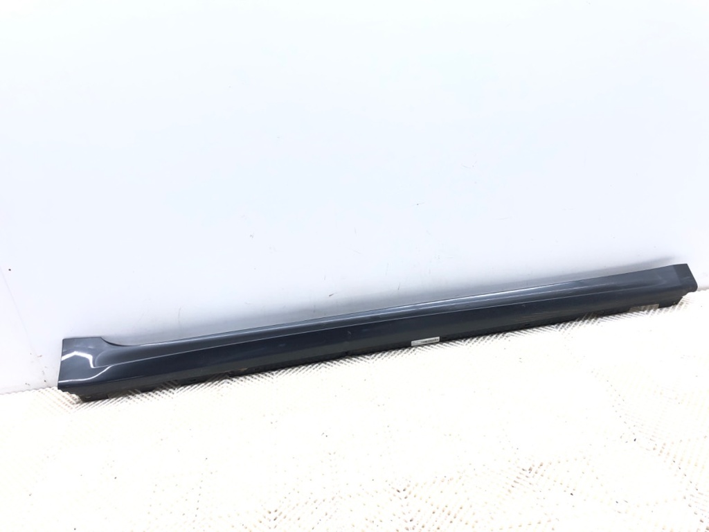 [STARK-846806] Moldura de umbral de puerta derecha BMW Serie 5 (G30, F90) 2016-2022