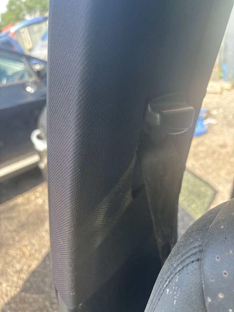 [EPE-111991] Enrollador cinturón seguridad delantero derecho Porsche Cayenne 4.8 2008