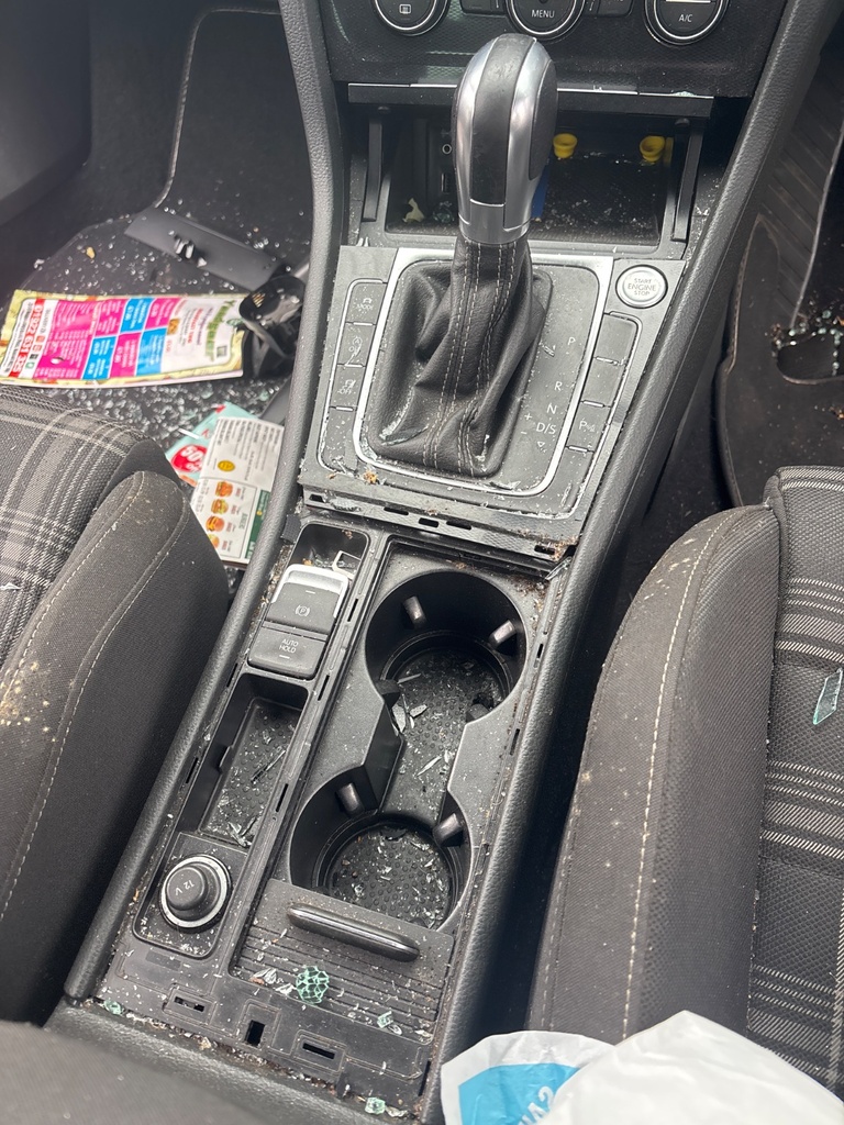 [EPE-112103] Consola central VW Golf 2.0 GTD 2016