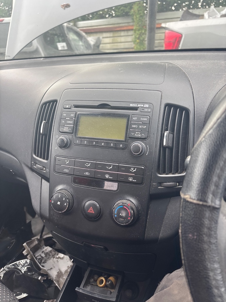 [EPE-112247] Pantalla multifunción Hyundai i30 1.4 2010