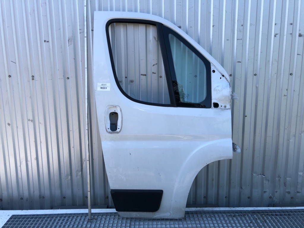 [STARK-857277] Puerta delantera derecha PEUGEOT BOXER 2006-2022