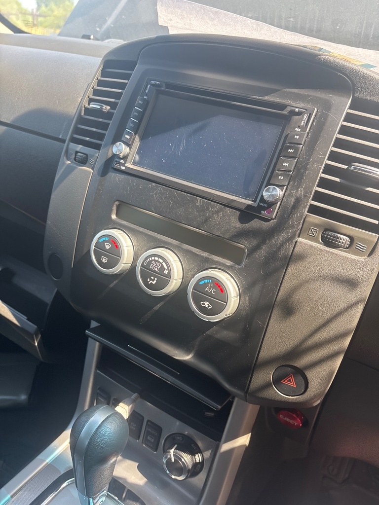 [EPE-112967] Conjunto de control calefacción Nissan Navara NP300 2.5 dCi 4x4 2012