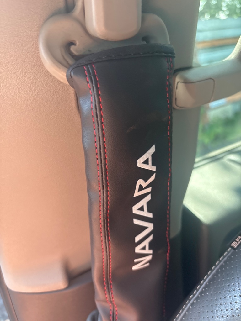 [EPE-112971] Enrollador cinturón seguridad delantero derecho Nissan Navara NP300 2.5 YD25DDTi 2012
