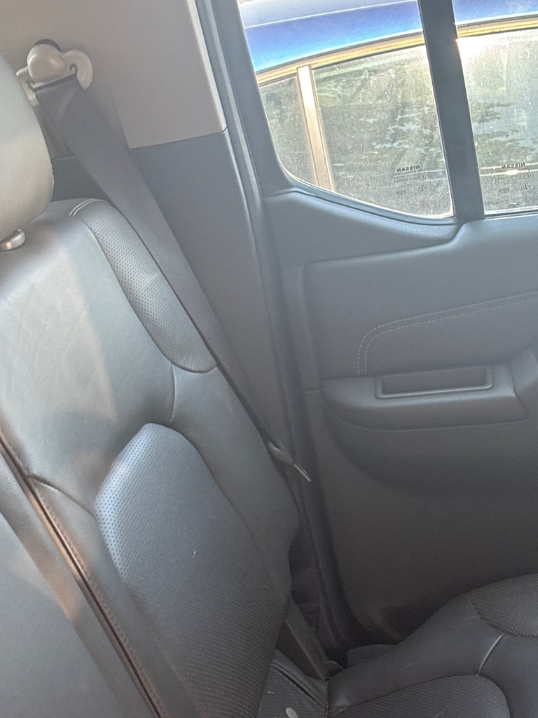 [EPE-113041] Pretensor trasero del cinturón de seguridad izquierdo Nissan Navara NP300 2012
