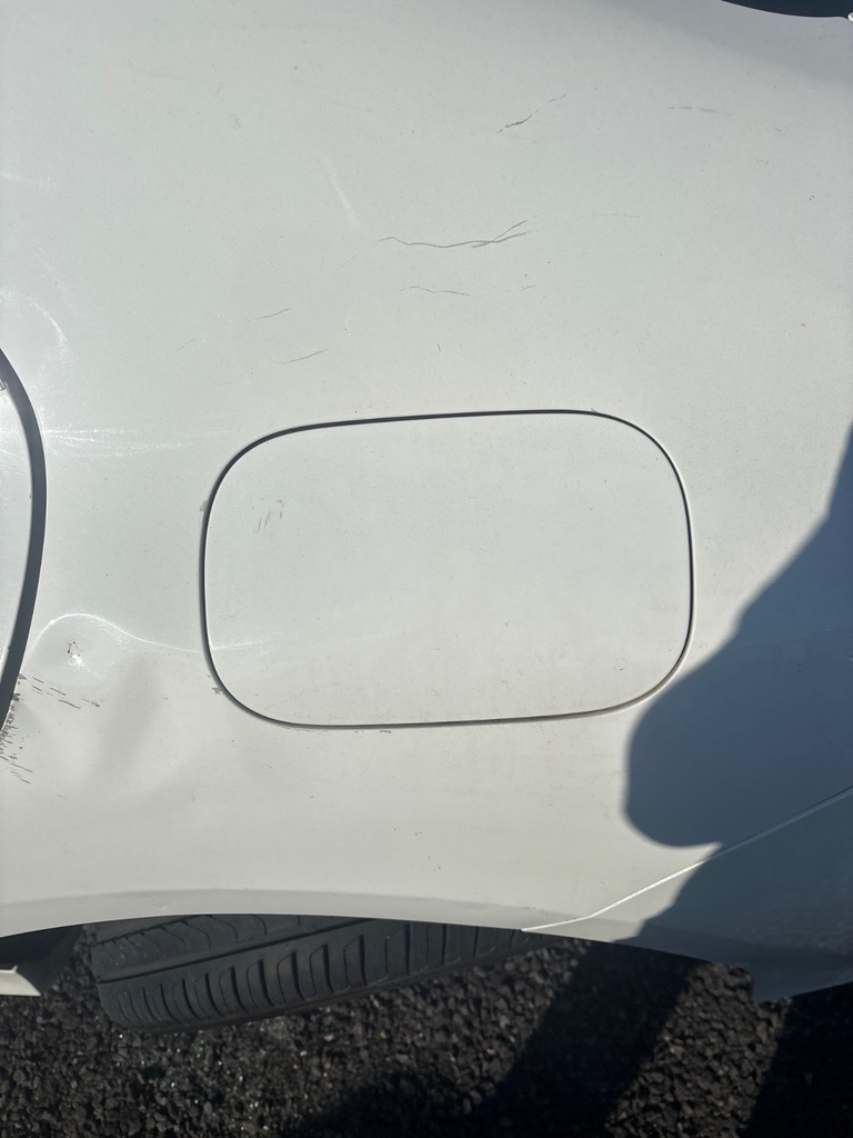 [EPE-113261] Tapa de combustible Mercedes CLA 2019 149 polarweiß