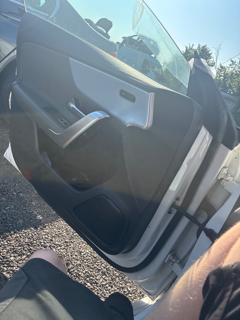 [EPE-113269] Regulador de cristal puerta delantera izquierda Mercedes CLA 2019