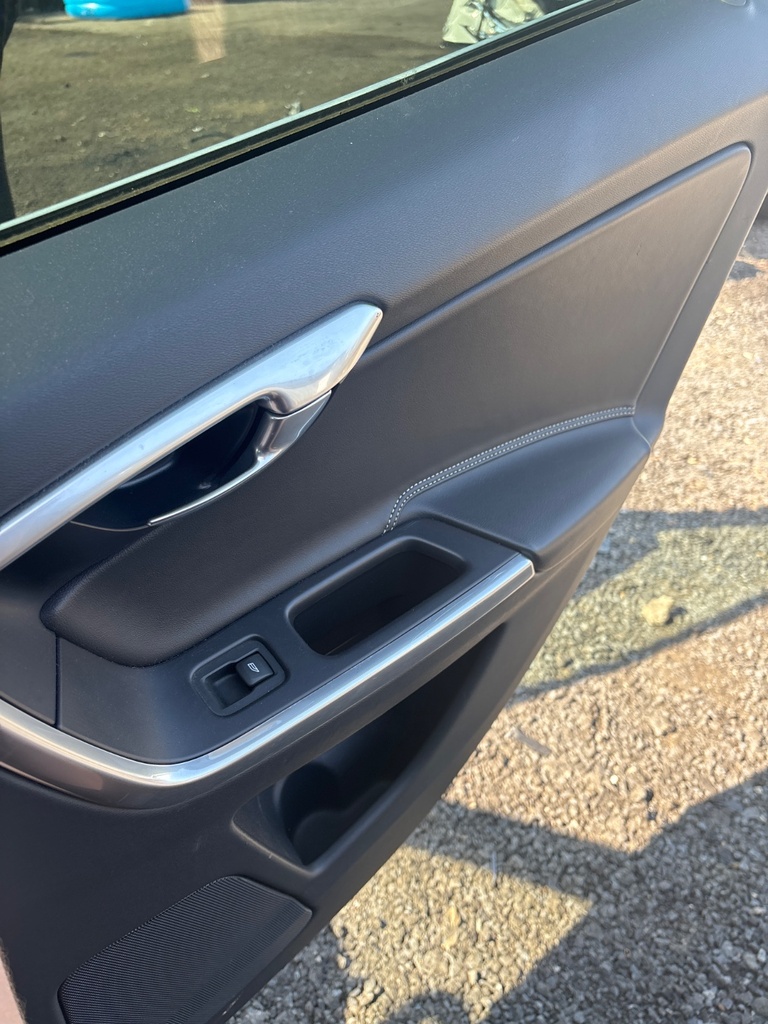 [EPE-113452] Arnés de cables puerta trasera derecha para Volvo XC60 2014