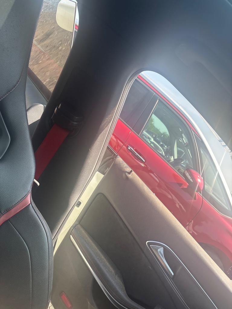 [EPE-113503] Embellecedor Pilar B Mercedes-Benz CLA 45 AMG 4-matic 2015