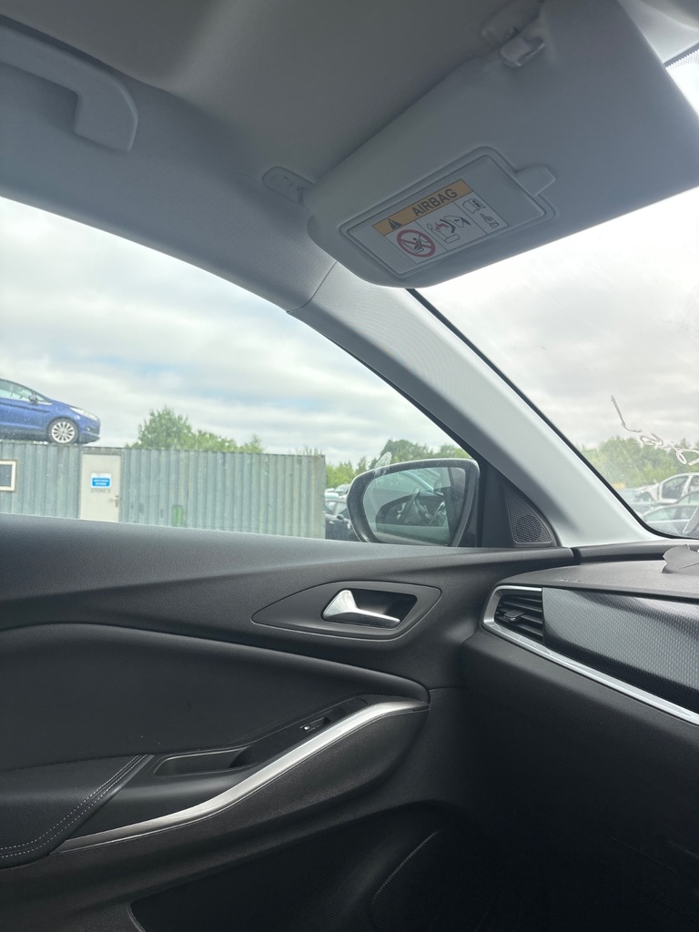 [EPE-113612] Pilar A Opel Grandland X 1.6 Plug In Hybrid 2019