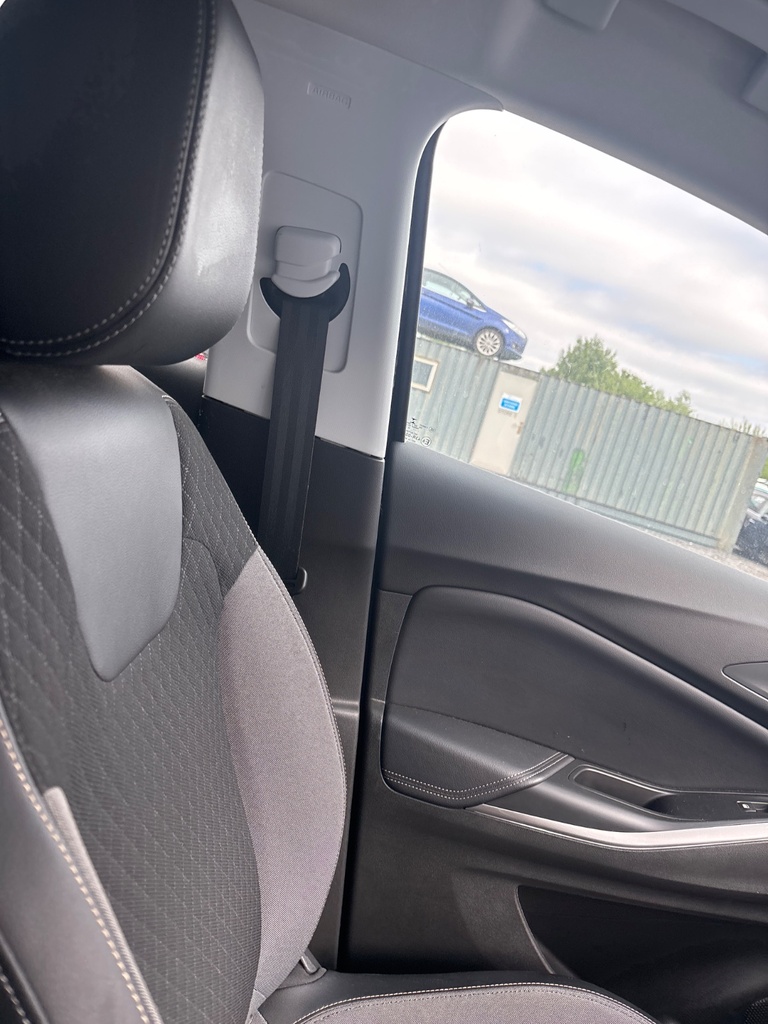 [EPE-113614] Embellecedor Pilar B Opel Grandland X P1UO 2019 1.6 Plug In Hybrid