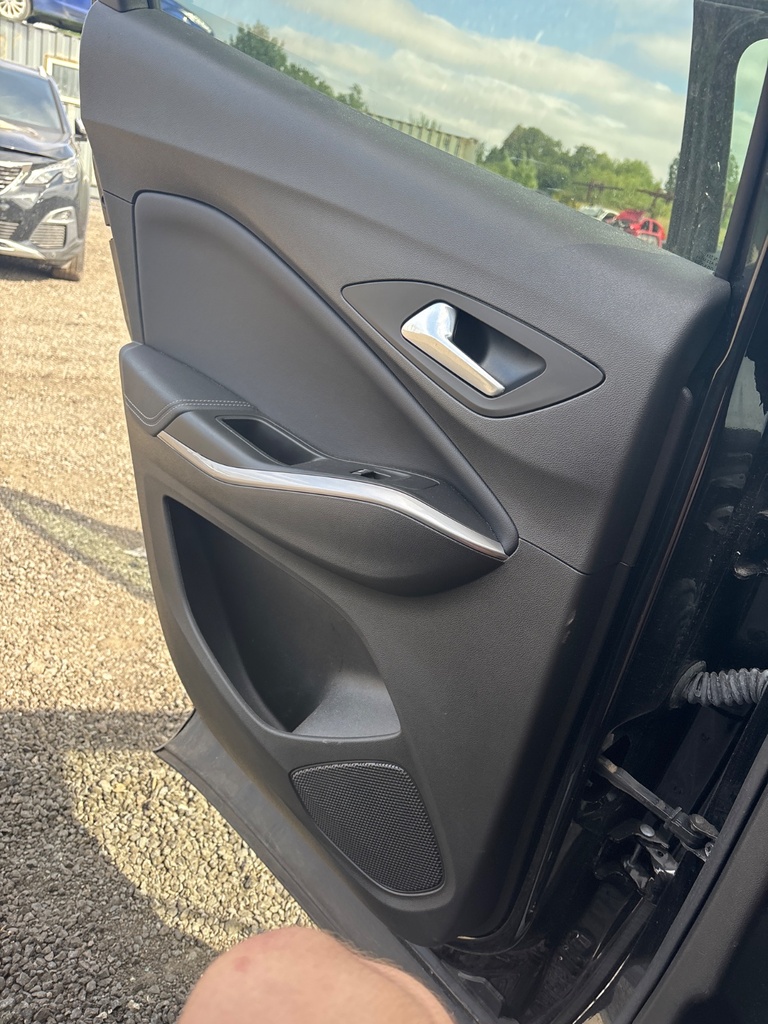 [EPE-113689] Panel interior puerta trasera derecha Opel Grandland X P1UO 2019