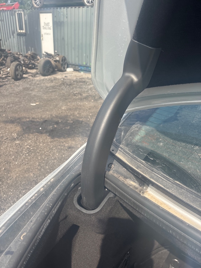 [EPE-114638] Amortiguador de portón trasero izquierdo Mercedes-Benz S-Class 2011
