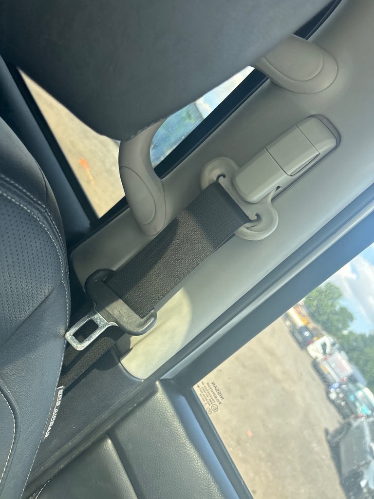 [EPE-114999] Embellecedor Pilar B Nissan Navara NP300 2.3 dCi 2018