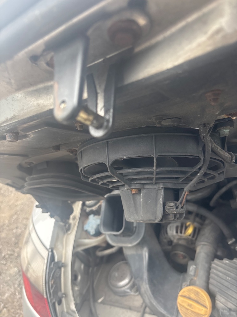 [EPE-115146] Mecanismo de cierre portón trasero Porsche 911 1999 320CV