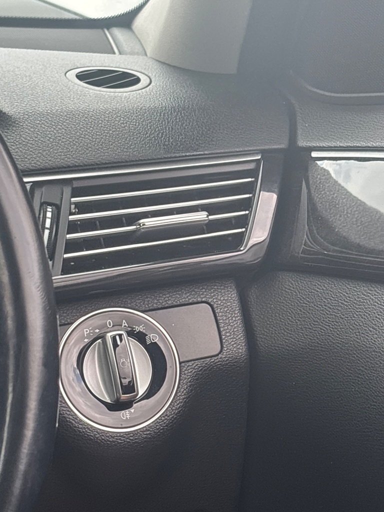 [EPE-115232] Conducto de ventilación Mercedes-Benz E-Class E 300 CDI / BlueTEC 2009