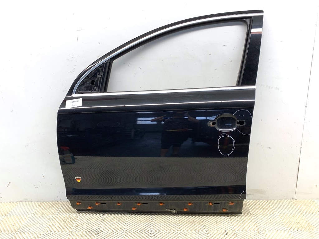 [STARK-715807] Puerta delantera izquierda Audi Q7 (4LB) 2006-2016