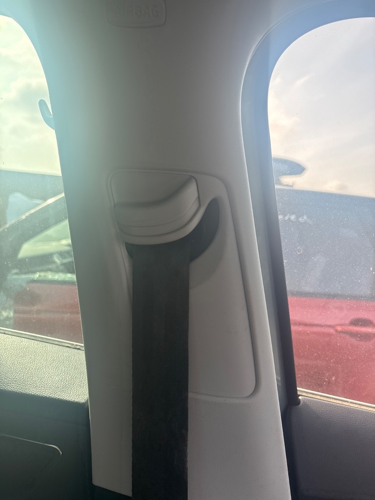 [EPE-115497] Embellecedor Pilar B Skoda Karoq 1.6 TDI 2018
